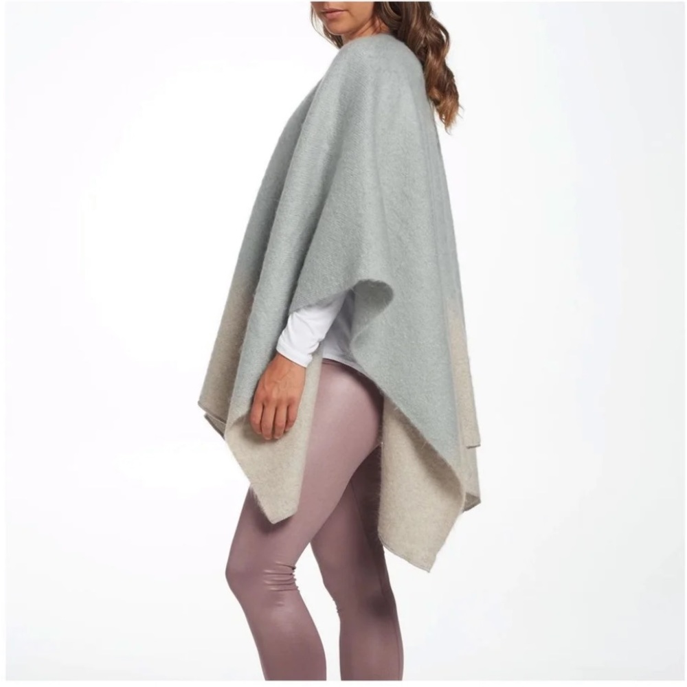 Calia by Carrie Underwood Ombré Wrap